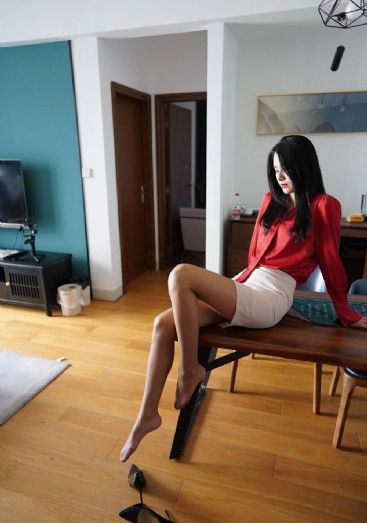 和她正做着时她老公来电话了-欧美琪琪电影网