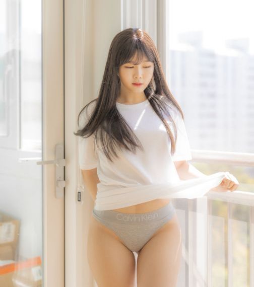 九个美女露脸撒尿嘘嘘11分钟-高清在线播放