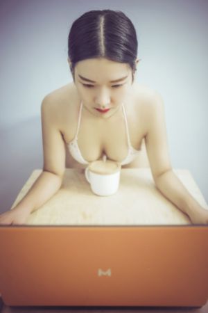 久久人与动人物A级毛片效-神马视频正片免费观看