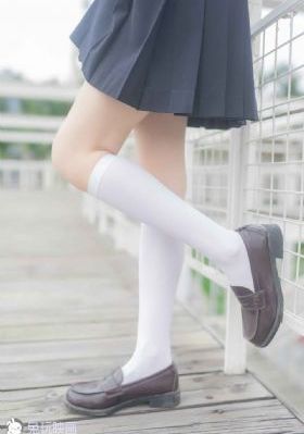 嫩草精品-日韩免费电影未删减版